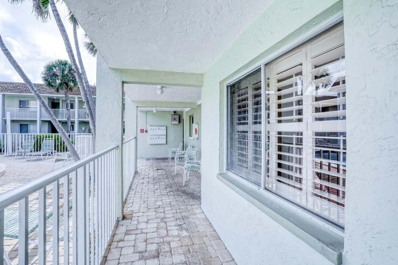Nautilus 105 Apartment Anna Maria Exterior photo